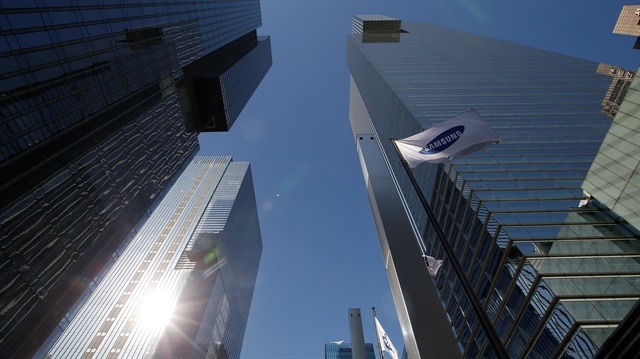 Katlanabilir telefon patentli ilk Samsung göründü