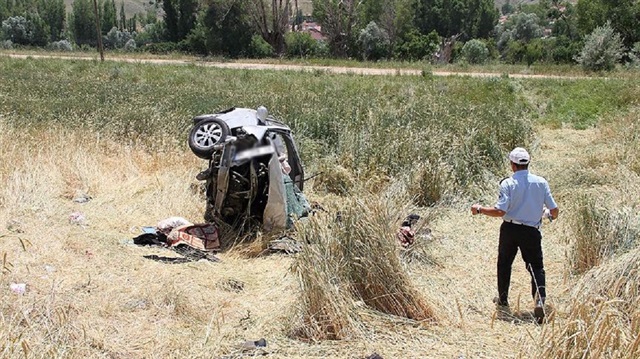 Katliam gibi kaza: 5 kişi öldü