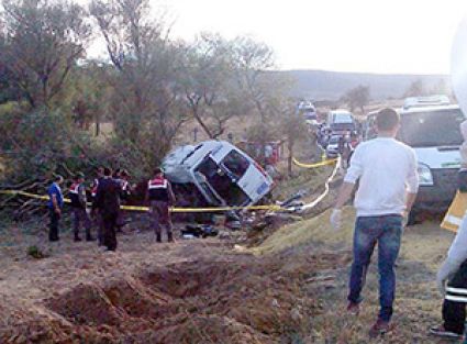 Katliam gibi kaza: 9 ölü