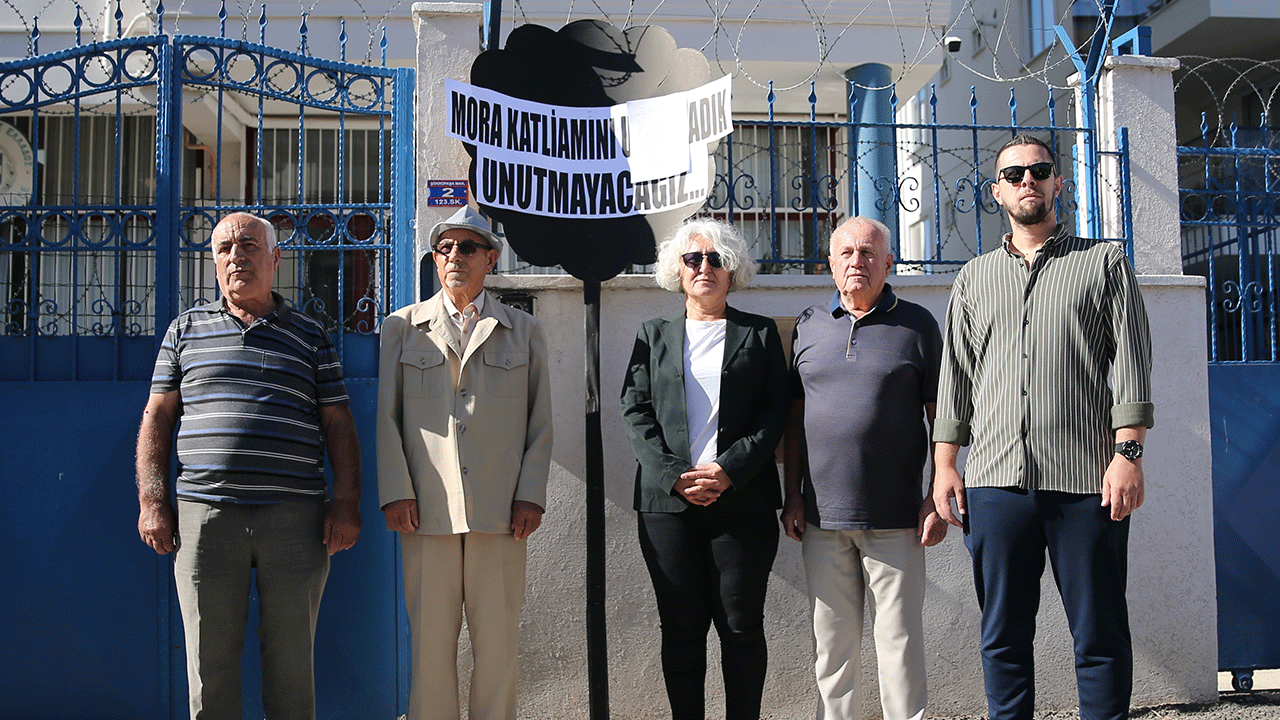 Katliamın 204. yılı! Yunan konsolosluğuna siyah çelenk