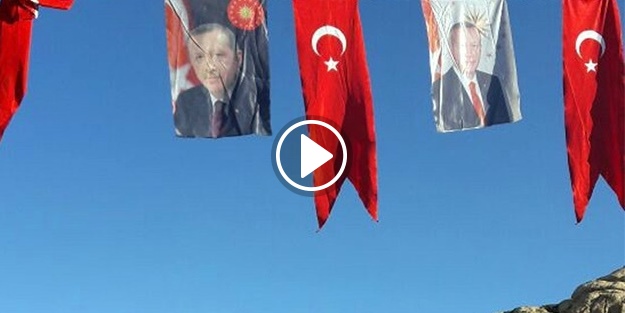 Kato, Türk bayrakları ve Erdoğan posterleriyle donatıldı
