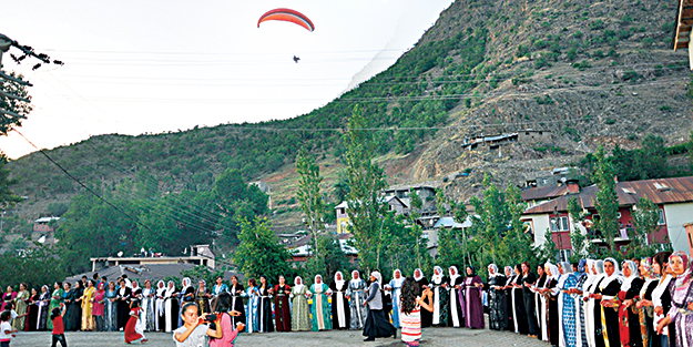 Kato’da barış için uçtular