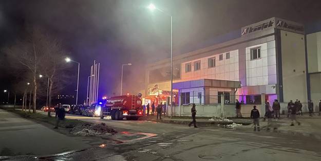 Kauçuk fabrikasında korkutan yangın