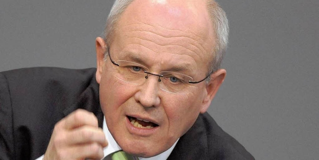 Kauder: PKK'ya silah gönderebiliriz