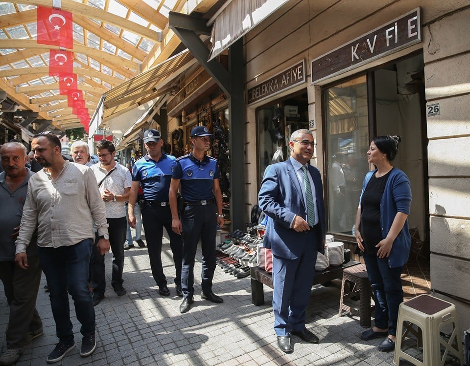 Kavaklar Çarşısı’nın üstü kapatılıyor 