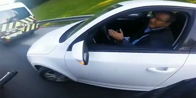 Tam kavga edecekken dost oldular