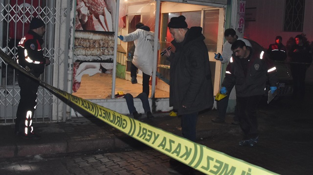 Kavga eden grup olay yerine gelen ambulans şoförünü darp etti