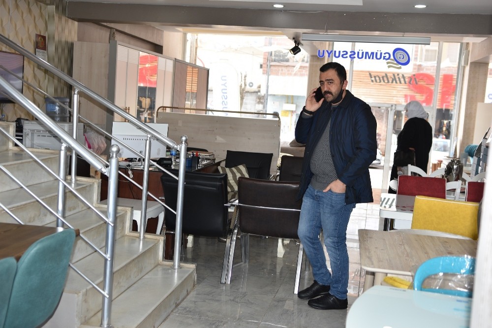 Kavga ihbarında alkışlarla kutlama 