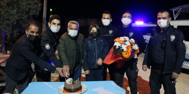 Kavga ihbarıyla çağrılan polislere pastalı sürpriz