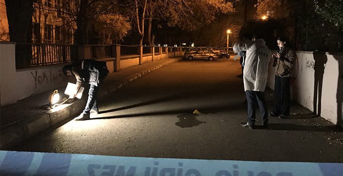 Kavgada bıçaklandı, hastanede öldü
