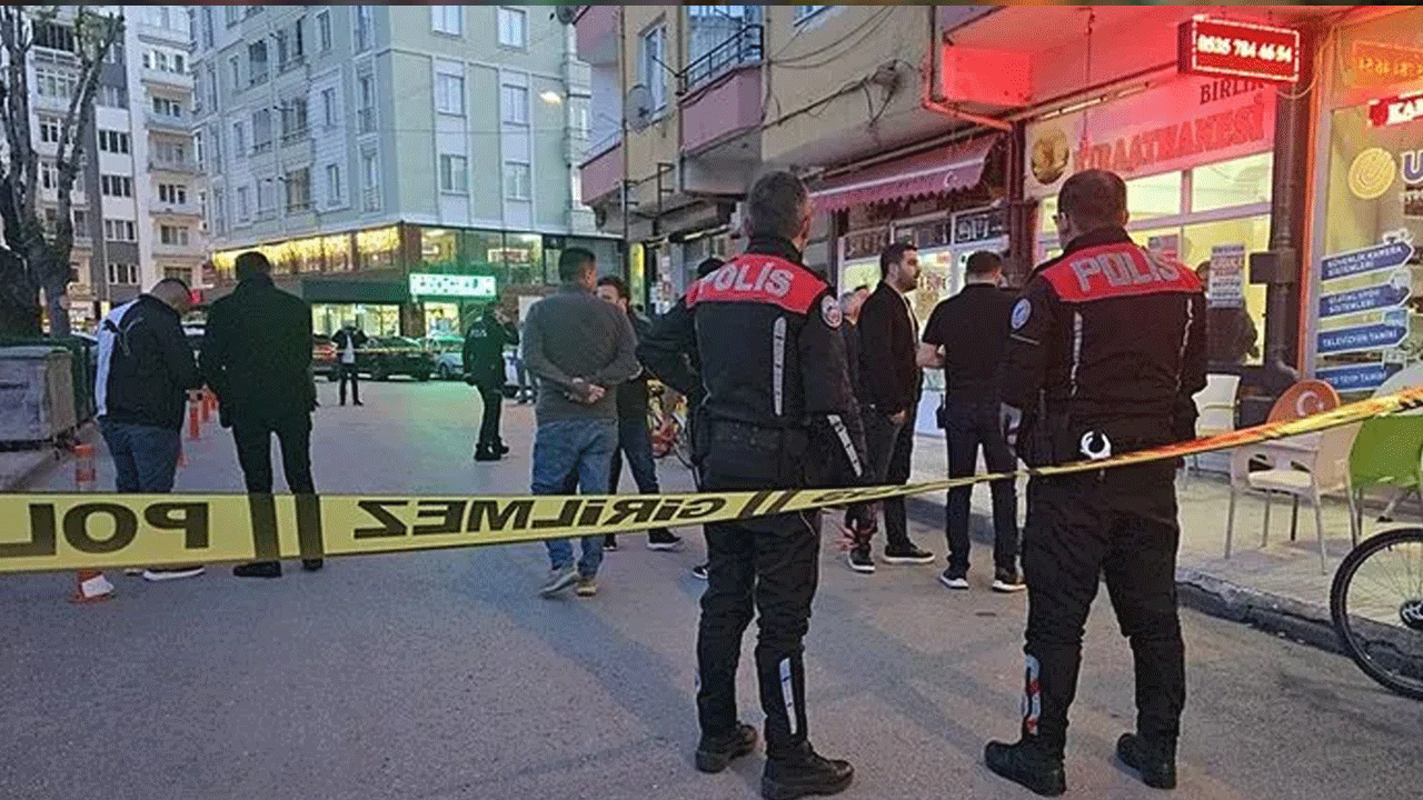 Kavgada silahını çekti, olanlar herkesi şaşkına çevirdi!