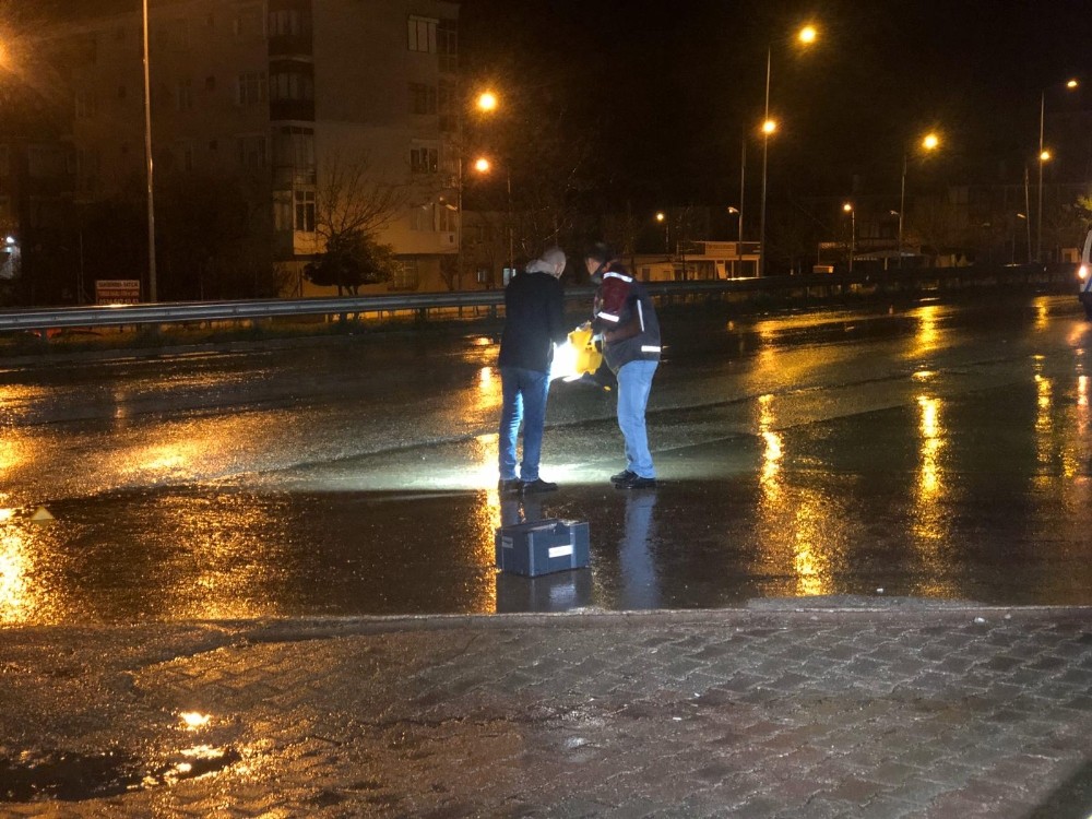 Kavgayı ayıran bekçiye silah sıkıp kaçtılar 