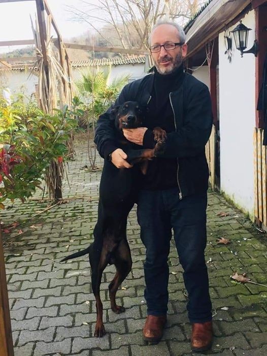 Kavgayı ayırmak isteyen mekan sahibi hayatını kaybetti 
