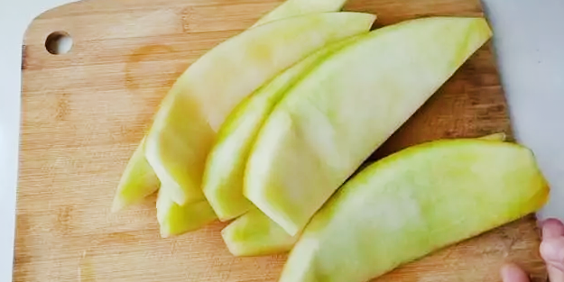 Kavun kabuklarını sakın çöpe atmayın! Japon bilim adamı faydasını saymakla bitiremedi