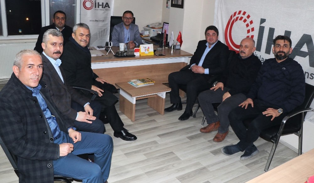 Kaya, “1 Mart akşamı projelerimizi açıklamak istiyoruz” 