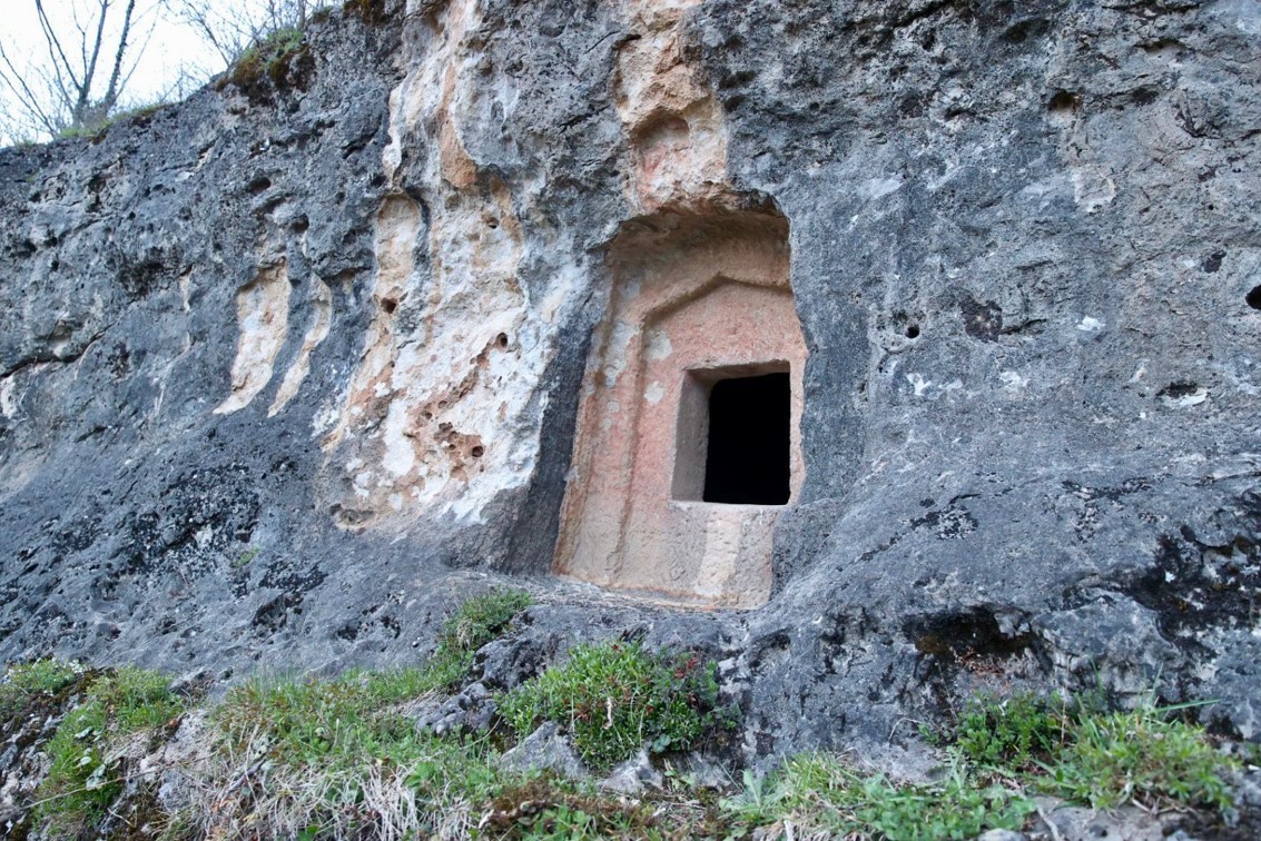 Kaya Mezarları ziyaretçilerin ilgisini çekiyor