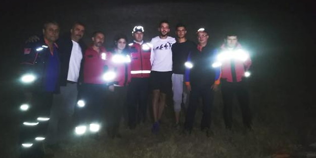 Kaya tırmanışında kaybolan üniversiteliler bulundu