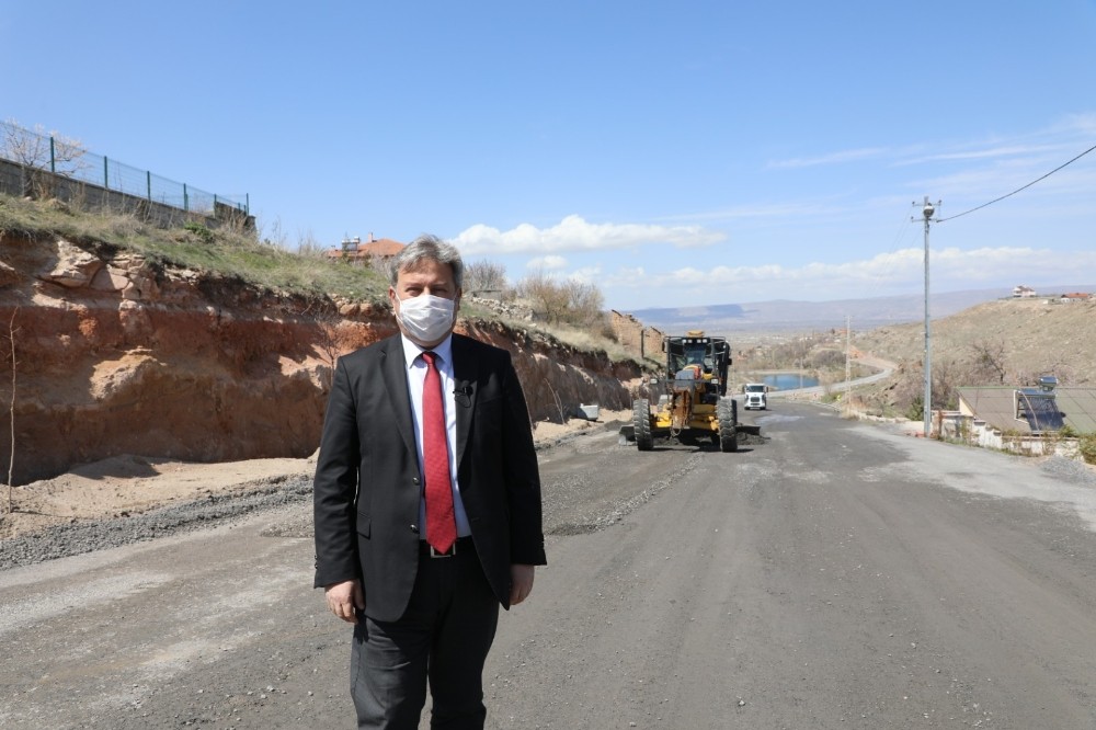Kayabağ Mahallesi’nde alt yapı tamamlandı asfalt çalışmaları devam ediyor 