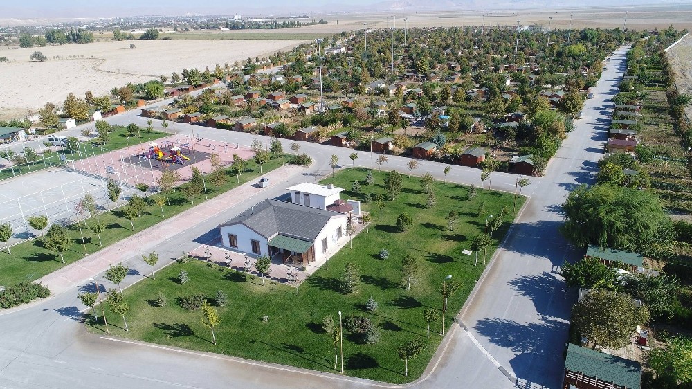 Kayacık Huzur Bahçelerinde kura heyecanı yaşandı 