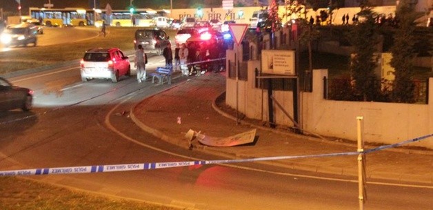 Kayaşehir Polis Merkezi'ne ses bombalı saldırı