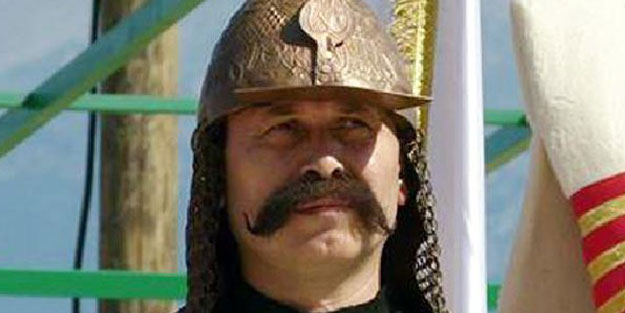 Kayı Mehter Takımı Başkanı'na silahlı gasp!