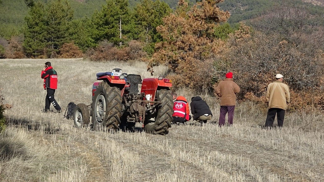 Kayıp adamın aracı ormanda bulundu