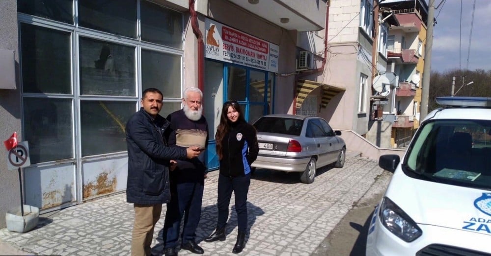 Kayıp cüzdan zabıta ekiplerince sahibine teslim edildi 