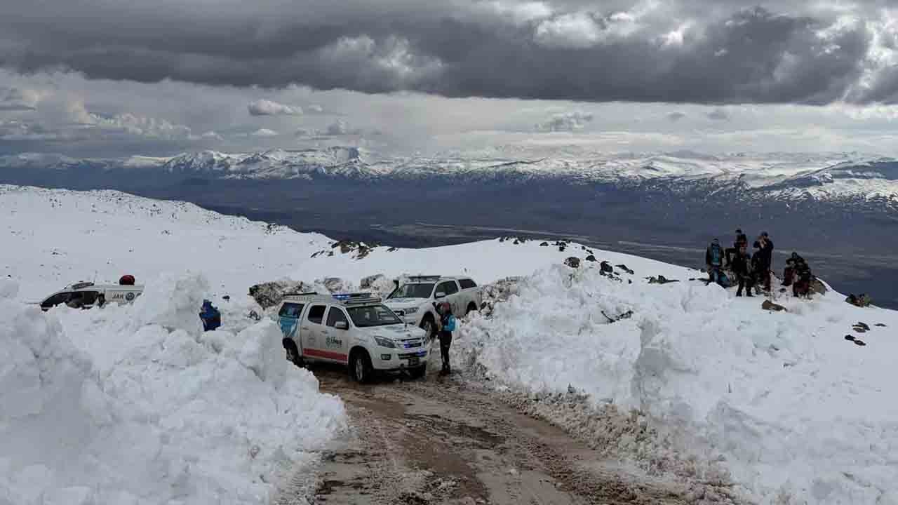 Kayıp kadın dağcı alarmı: Ağrı Dağı’nda arama çalışması başlatıldı