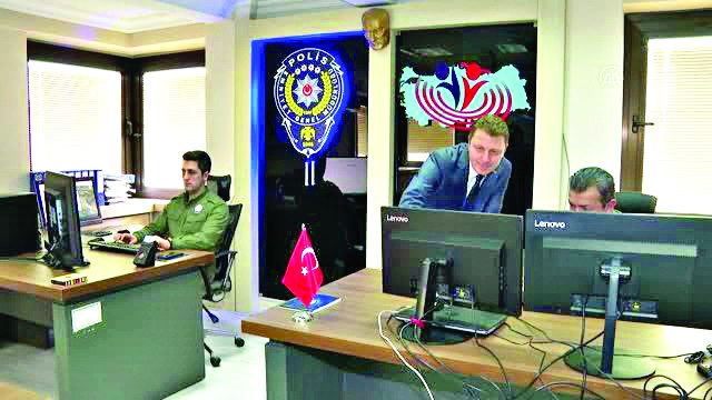 Kayıp kişiler, ‘fotoğraf ve eşkal’ mesajlarıyla bulunuyor