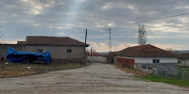  Kayıp olarak aranan eşini, oğlunu öldürüp gömdü! Polis katliam yaptı... Duyan kahroldu