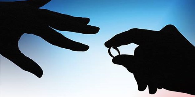  Kayıp olup da hayatta olup olmadığı bilinmeyen bir kişinin eşi başkasıyla evlenebilir mi?