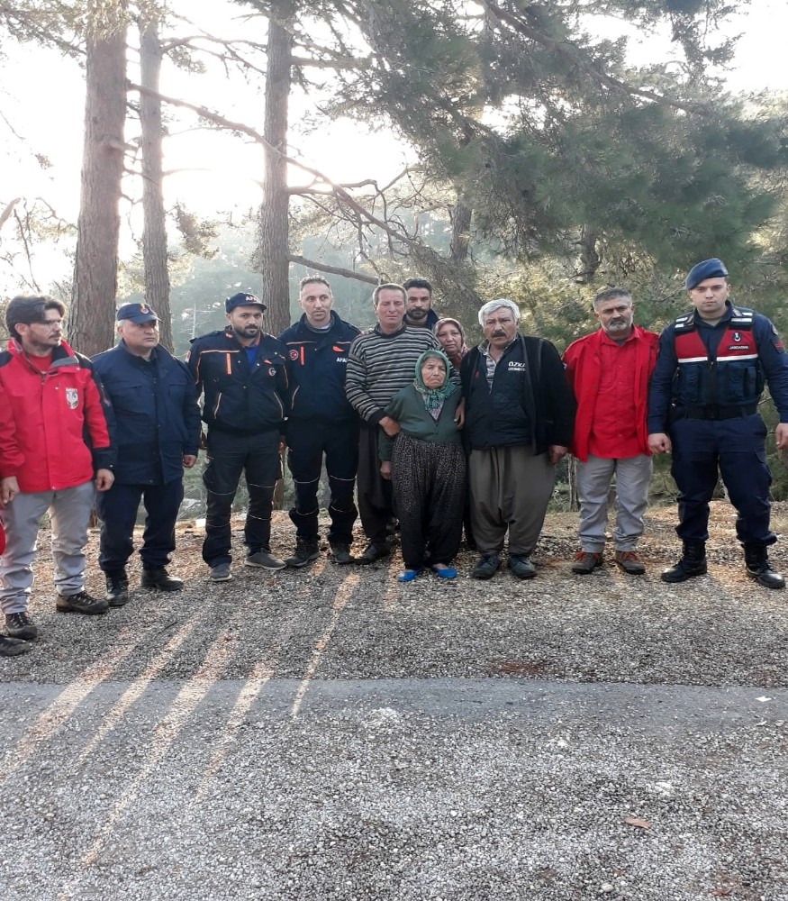 Kayıp yaşlı kadın 2 gün sonra bulundu 