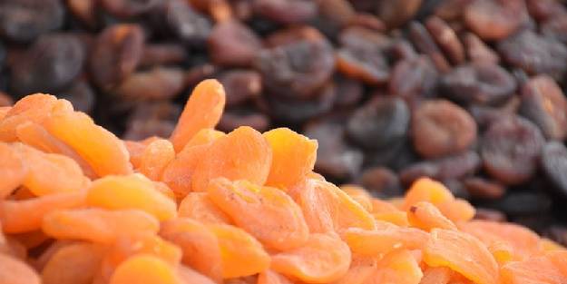 Kayısı: Sabahları 2 tane yemek karın yağlarını eritiyor!