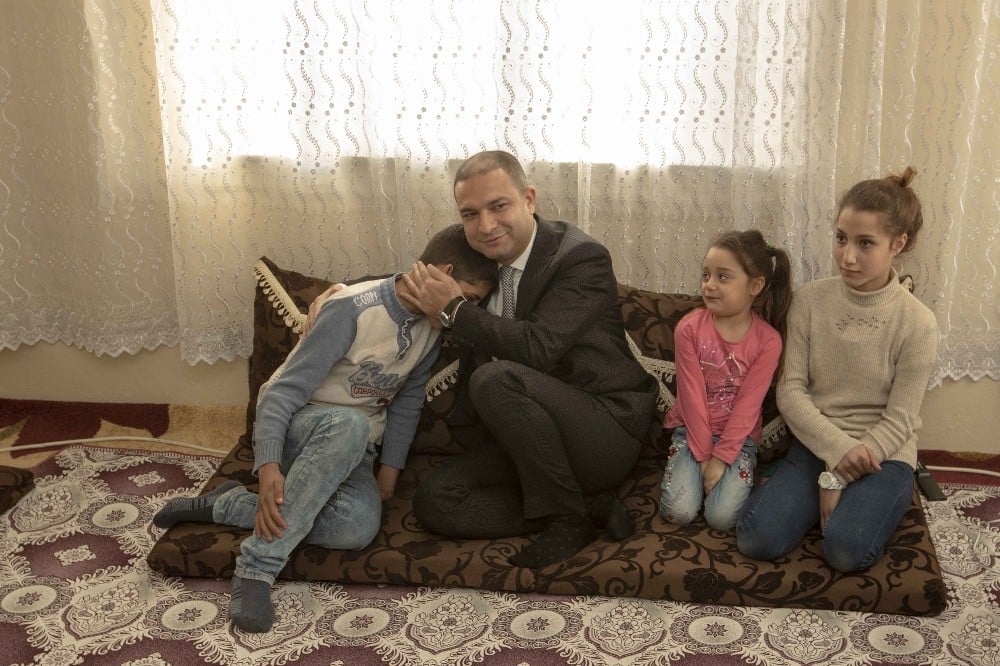 Kaymakam Aslan, küçük dengbej Kava’ya misafir oldu 