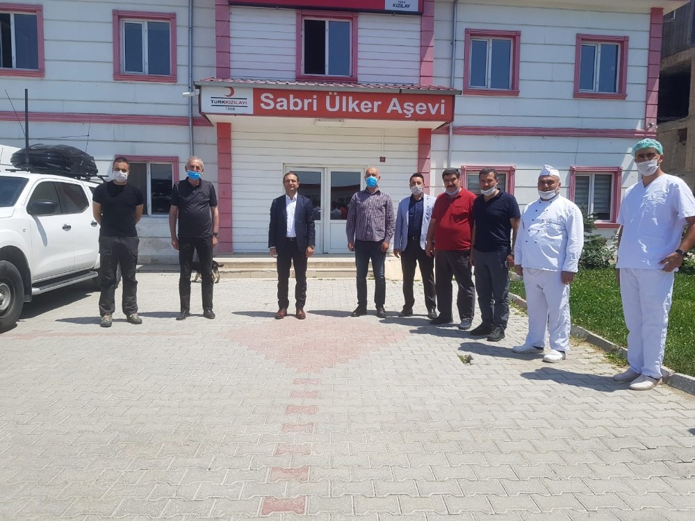 Kaymakam Aslan’dan Türk Kızılayına anlamlı ziyaret 