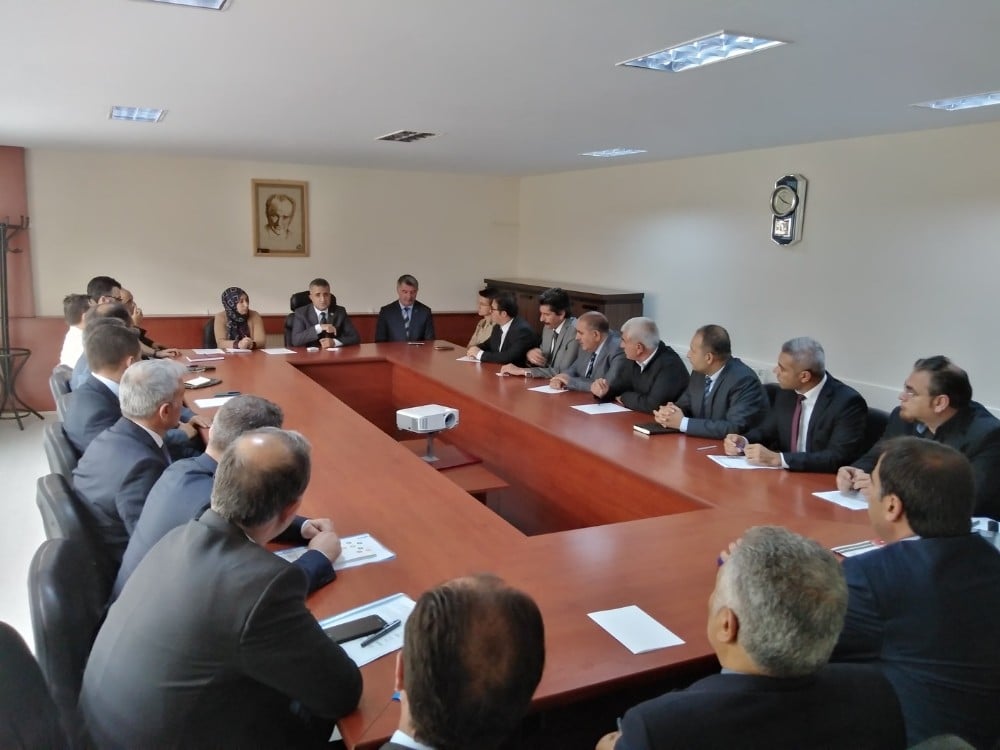 Kaymakam Çınar, kurum amirleriyle bir araya geldi 