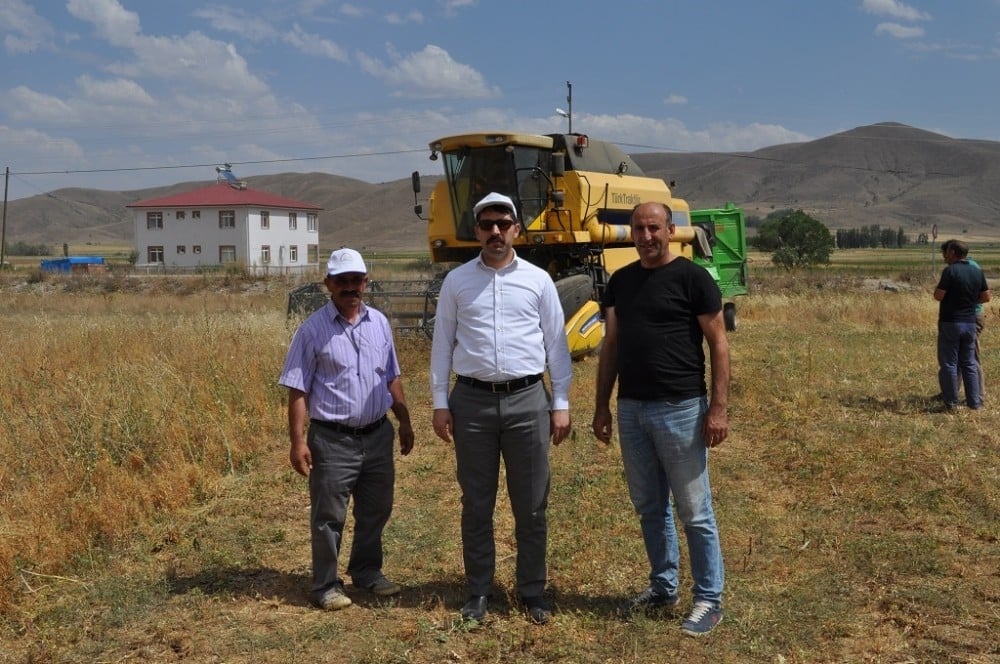 Kaymakam Coşkun’dan çiftçilere ziyaret 