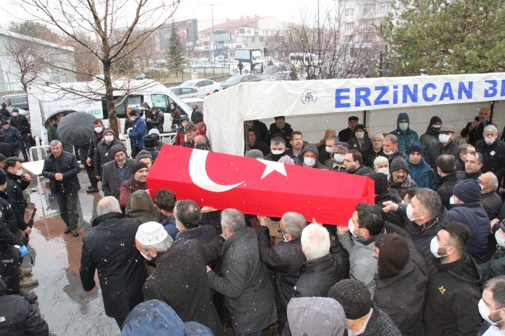 Kaymakam Dede Musa Baştürk, Erzincan’da son yolculuğuna uğurlandı 