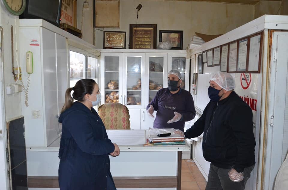 Kaymakam Demir fırın ve marketleri denetledi 