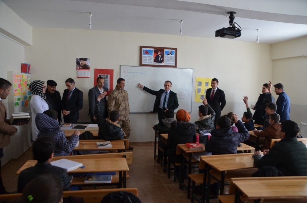 Kaymakam Güven’den okul ziyaretleri 