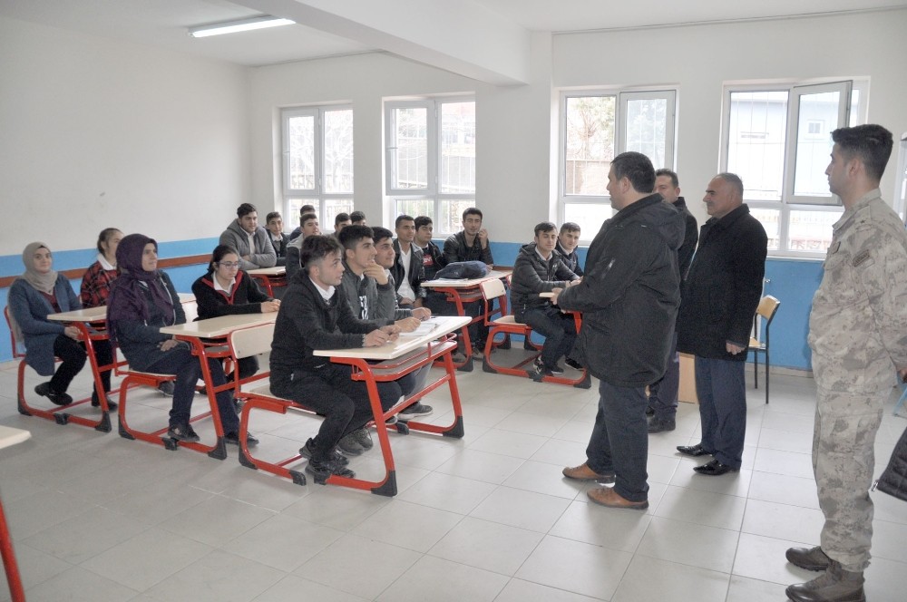 Kaymakam İmamoğlu, köylerde incelemede bulundu 
