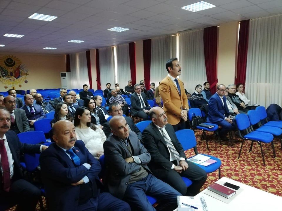Kaymakam Karacan’dan eğitim değerlendirme toplantısı 