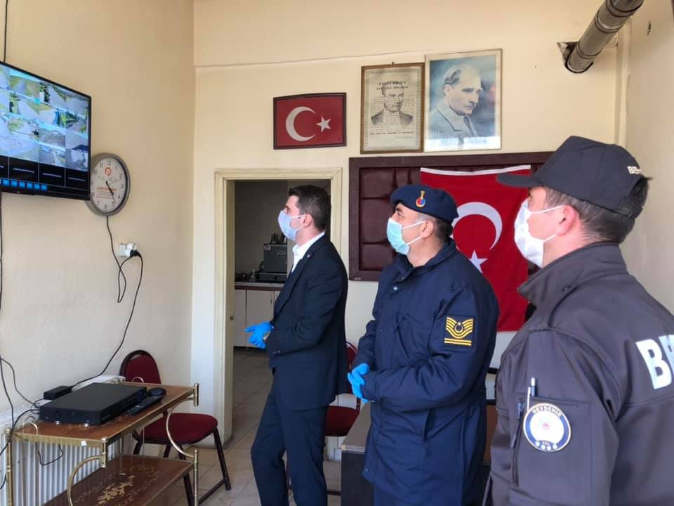 Kaymakam Koyuncu, karantinadaki Kurugöl köyünde incelemelerde bulundu 