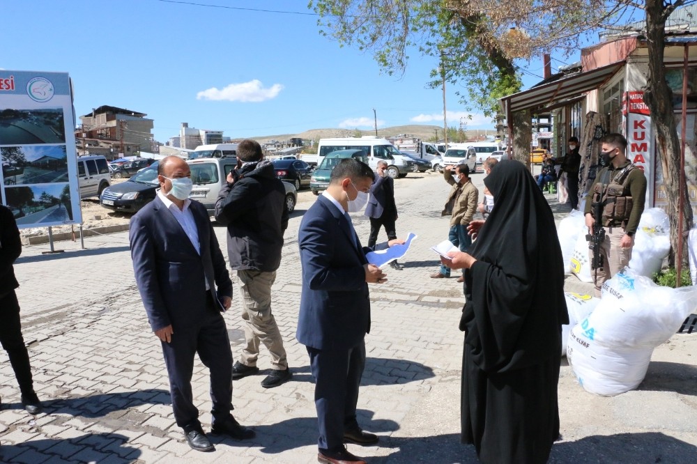Kaymakam Mehmetbeyoğlu vatandaşların sorunlarını dinledi 