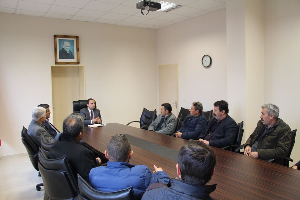 Kaymakam, muhtarlarla 1 yılı değerlendirdi 