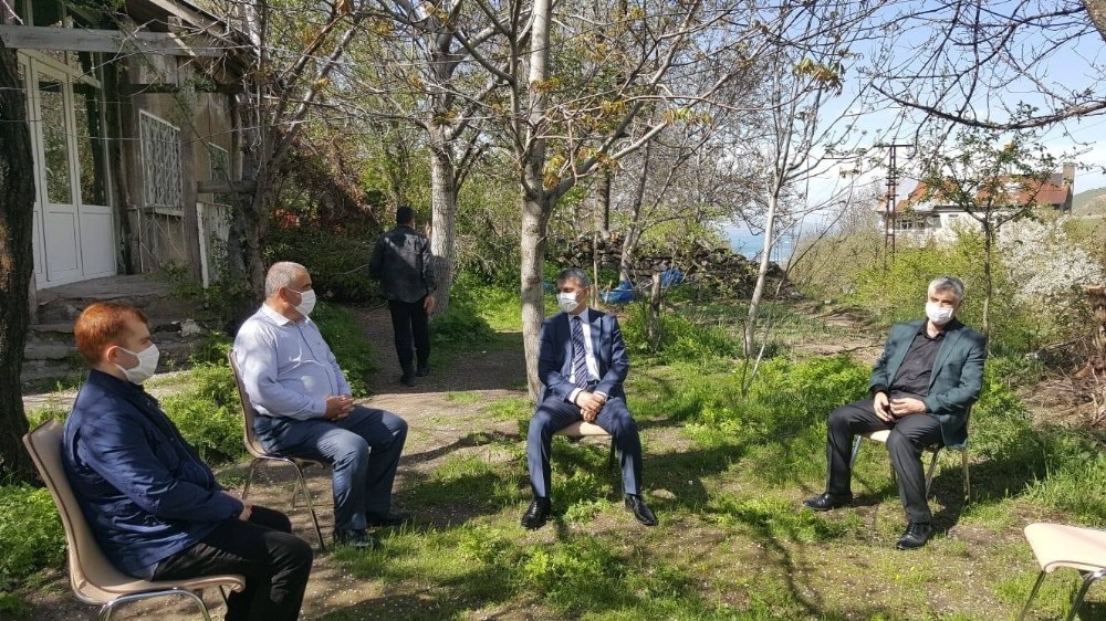 Kaymakam Özkan’dan Anneler Günü ve Engelliler Haftası ziyareti 