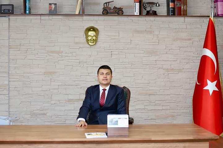 Kaymakam Öztürk görevine başladı. 