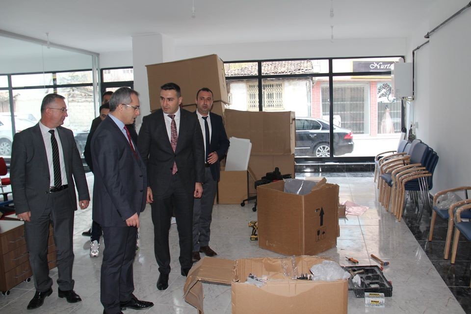 Kaymakam Pişkin Gençlik Merkezinde incelemelerde bulundu 
