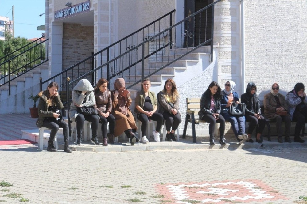 Kaymakam Sırmalı, Şehit Göksel Koç’un hayrına katıldı 