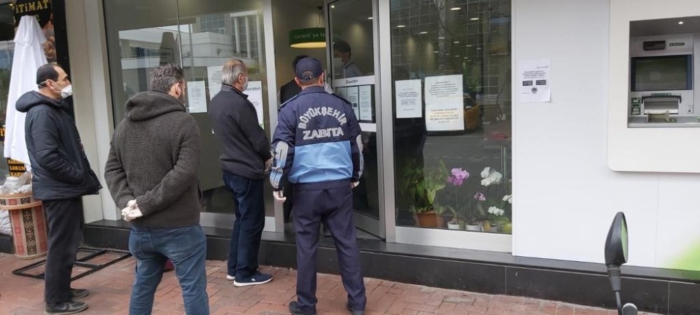 Kaymakam Sırmalı’dan “Evde kal Edremit, evde hayat var” çağrısı 